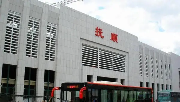 义乌市到抚顺物流专线-大型设备运输专线「高效快速」